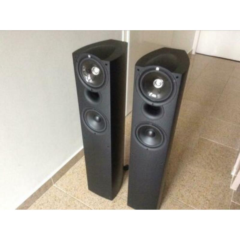 Kef Q4