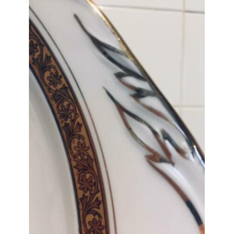 Porcelaine bord uit Frankrijk