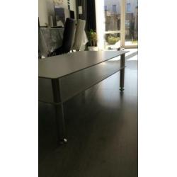 Salontafel Glas met vite stikker geplakt