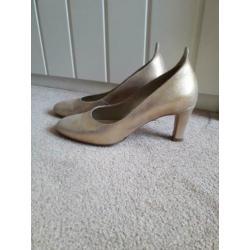 Pumps Enrico 37 goud nieuwprijs €159,95