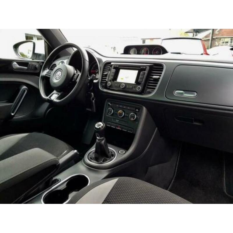 Volkswagen Beetle 2.0 TDI R-LINE 141PK NAVI AIRCO 6VERSN LMV