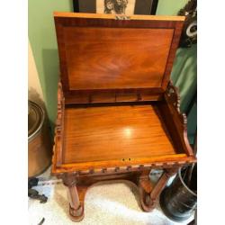 Antieke secretaire