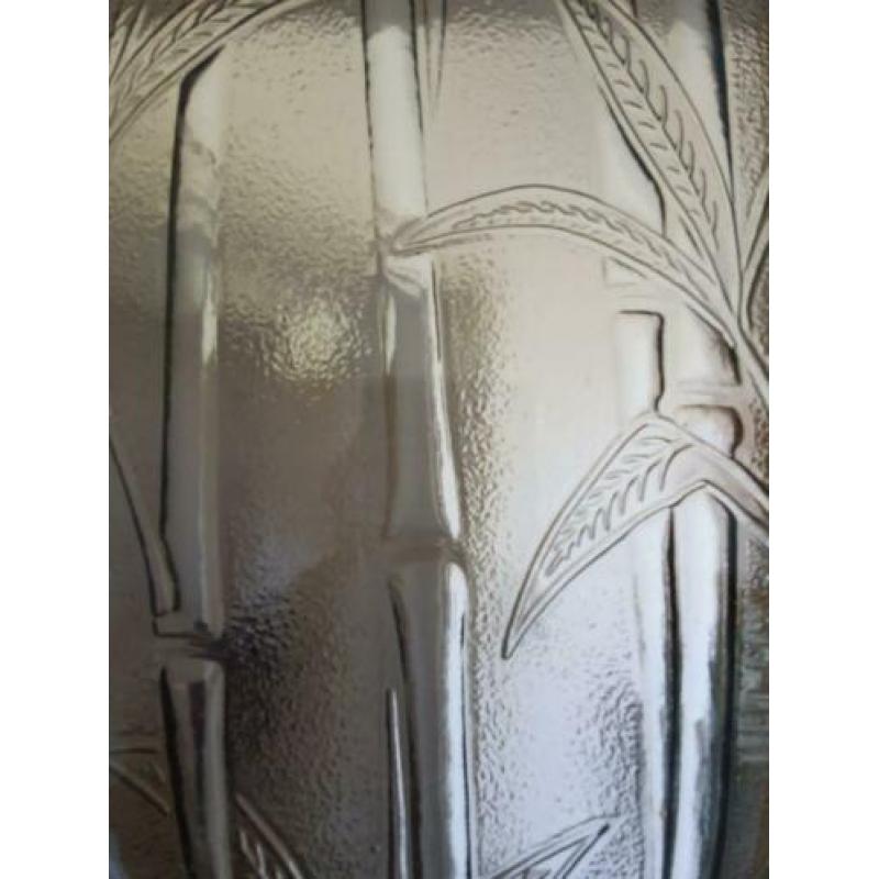 Twee stompe binnendeuren met glas
