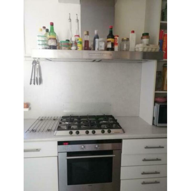 Complete keuken met apparatuur