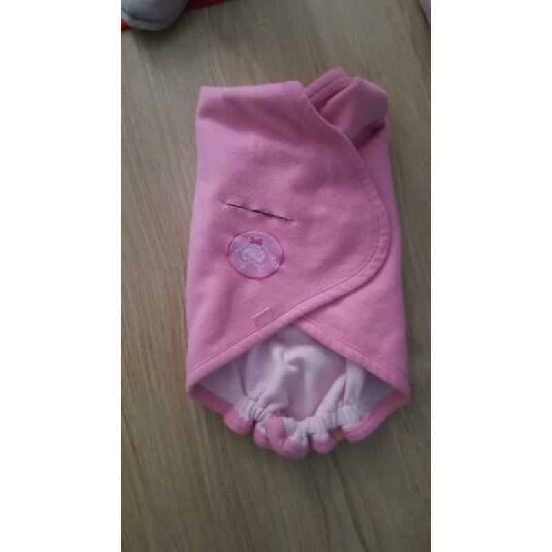 Geel veel.baby spullen jonge meisje