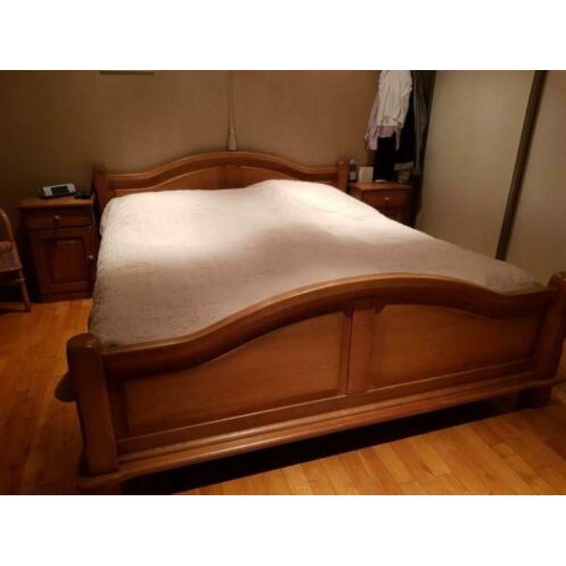 Bed 180x200