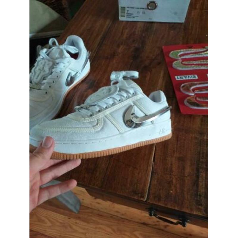 Travis Scott airforce 1 af100 maat 40 (moet nu weg!!)