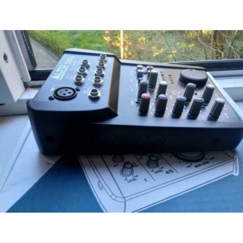 Alto ZMX52 compact 5 channel mixer