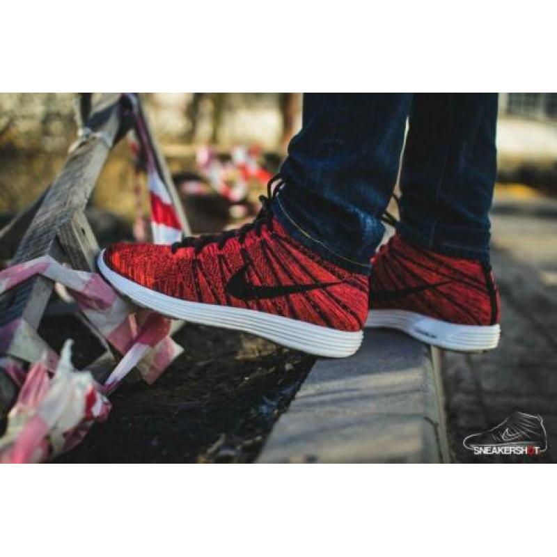 Nike flyknit chukka lunar lunarlon air max racer 45,5/11,5 ?