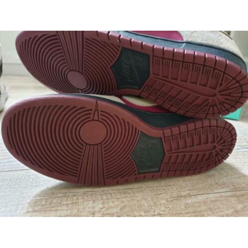 Nike SB Dunk Low True Berry 42,5 VNDS