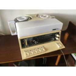 Vintage teasmade wekker radio en thee