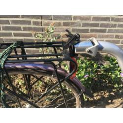 Aanhang fiets inclusief bagagedrager. Merk: Raket, grijs