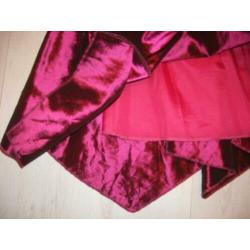 nieuwe gevoerde,lange, glanzende, aubergine kleurige rok, M