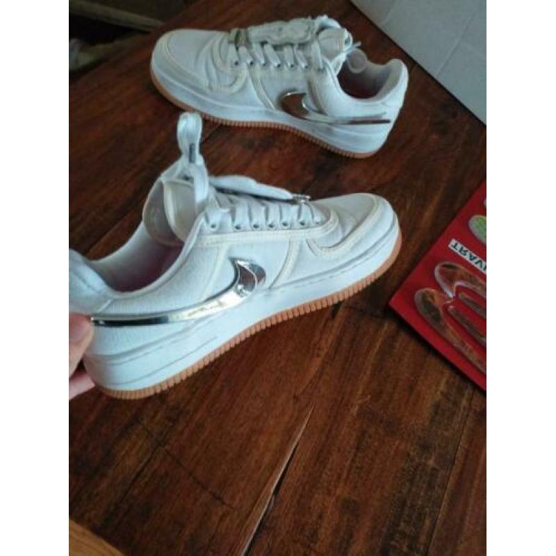 Travis Scott airforce 1 af100 maat 40 (moet nu weg!!)