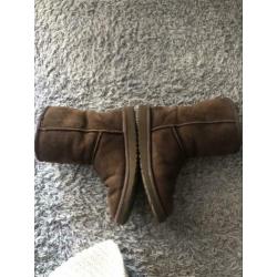 Ugg laarzen bruin maat 32