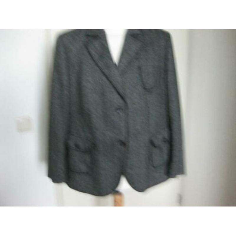 Basler jasje maat 48