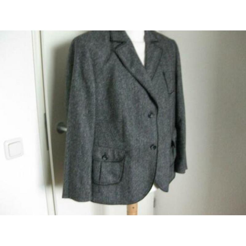 Basler jasje maat 48