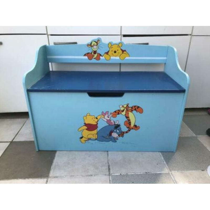 Winnie the pooh Kindertafel en zitbank met opbergkast