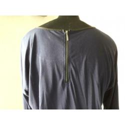 donkerblauw shirt VERO MODA met ritsje achter mt XL