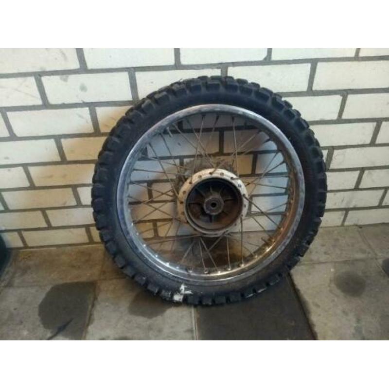 Yamaha DT 125 1987 Achterwiel