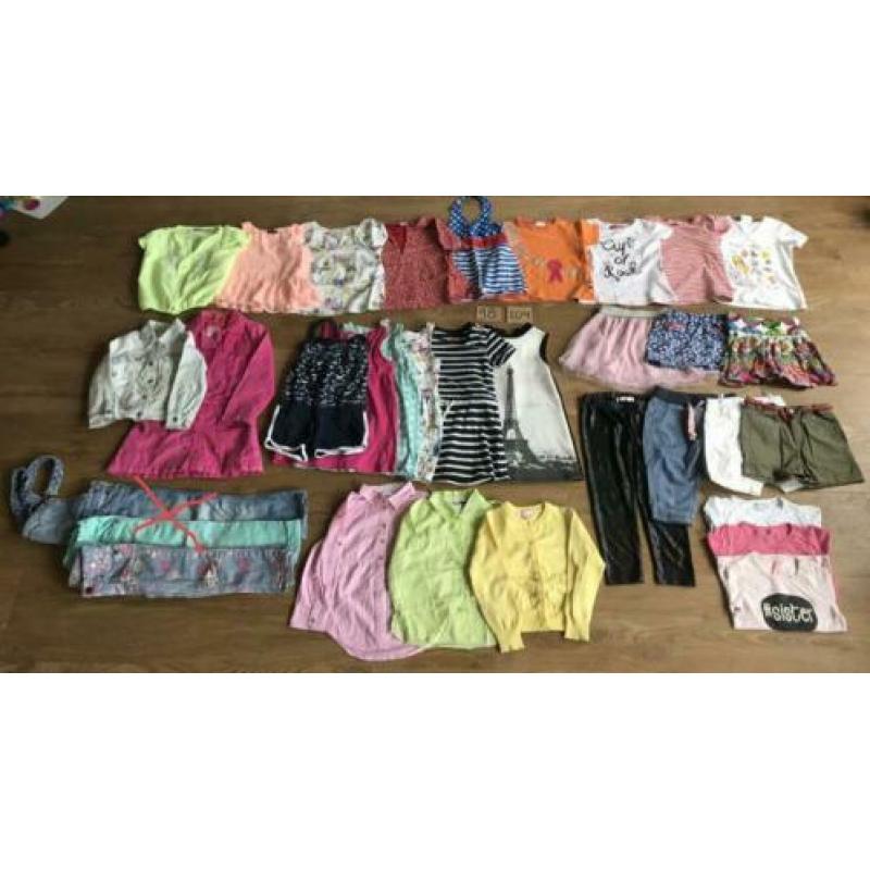 98 - 104 meisjes lente kleding. Jas broek t-shirt rok €1 pst