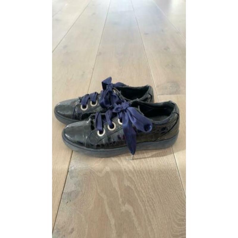 Blauwe leren lak sneakers maat 38