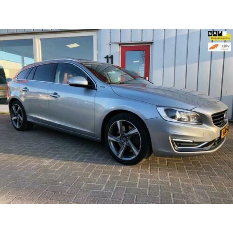 Volvo V60 2.4 D6 AWD Plug-In Hybrid Summum OpenDak/Leer/Xeno