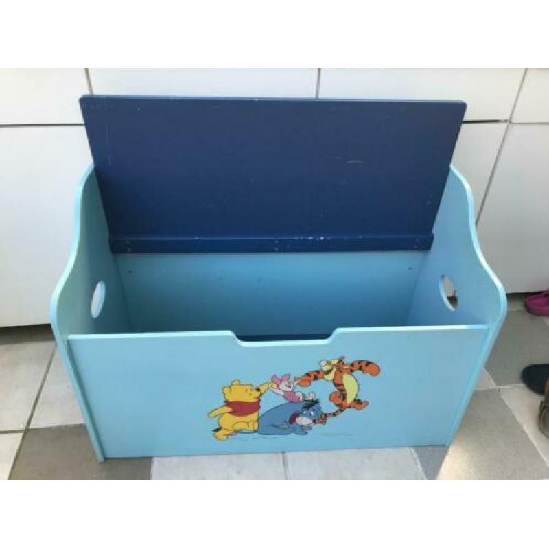 Winnie the pooh Kindertafel en zitbank met opbergkast