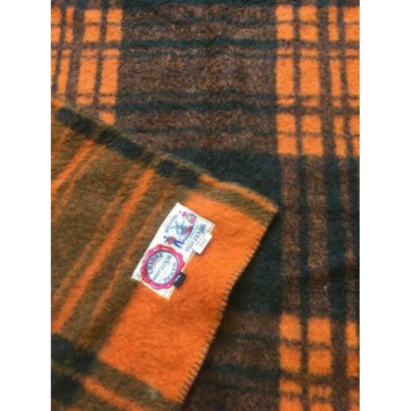 vintage oranje zwarte wollen geblokte deken | van Wijk