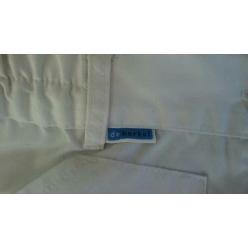 Witte broek, tandartsassistente, bedrijfskleding