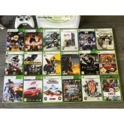 Xbox 360 met 18 spellen, 2 controllers en headsets