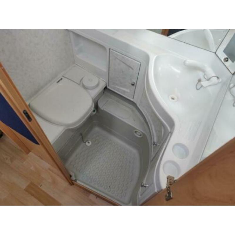 Hobby De luxe Easy 400 KB stapelbed voortent 2003