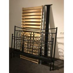 2 persoonsbed met lattenbodem 200x160