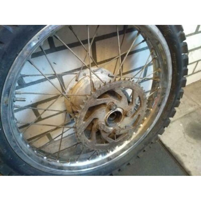 Yamaha DT 125 1987 Achterwiel