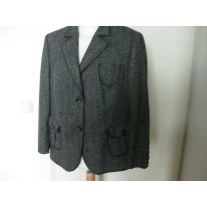 Basler jasje maat 48