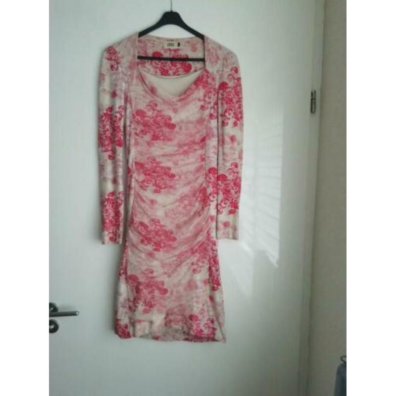 Emma (College Style) roze bewerkt jurk