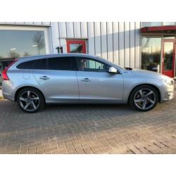 Volvo V60 2.4 D6 AWD Plug-In Hybrid Summum OpenDak/Leer/Xeno