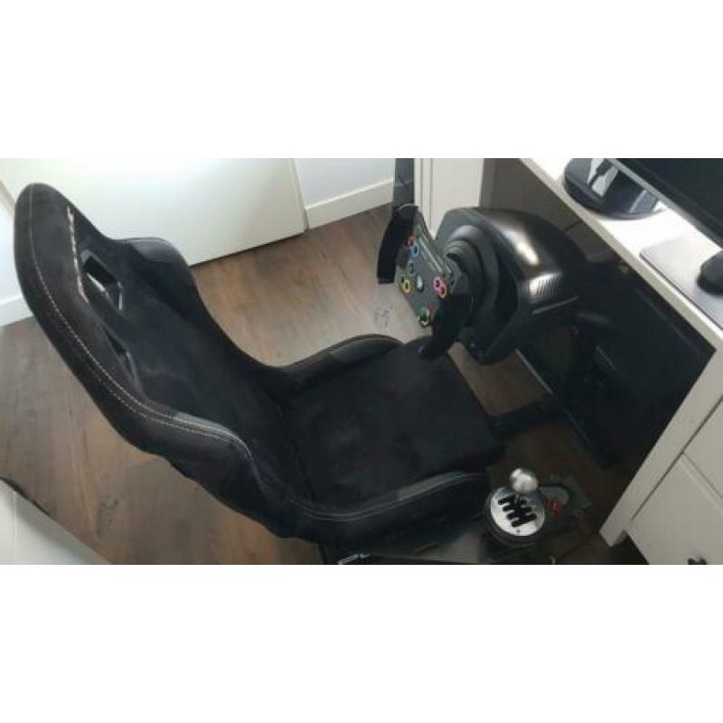 Playseat met Thrustmaster TS PC, T3PA enTH8A