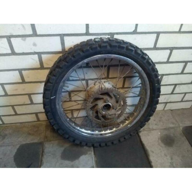 Yamaha DT 125 1987 Achterwiel