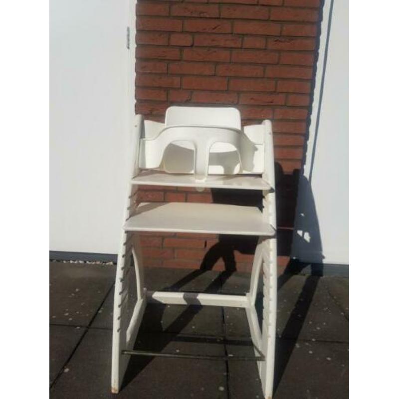 Trip Trap stoel Ikea. Wit van kleur.