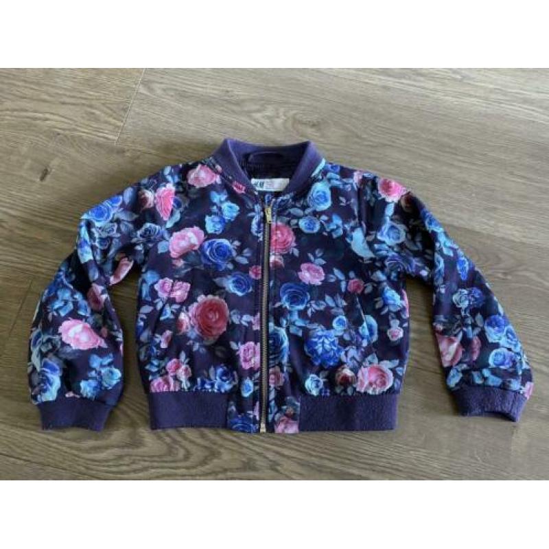 Mooi bloemetjes vest van H&M maat 98