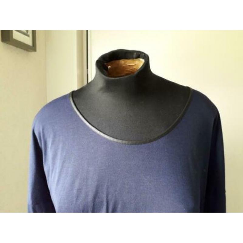 donkerblauw shirt VERO MODA met ritsje achter mt XL