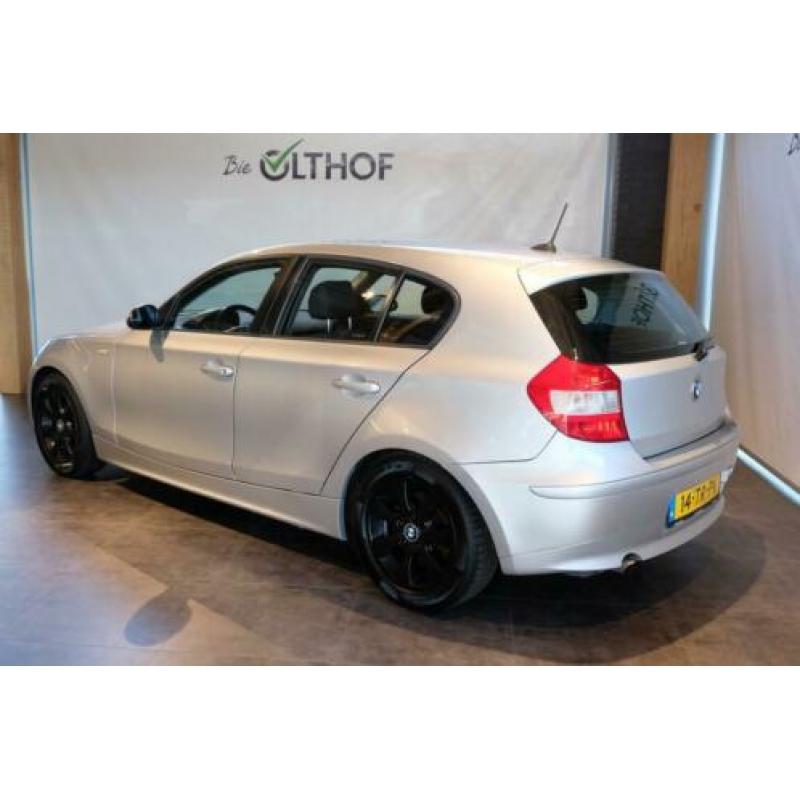 BMW 1 Serie 116i Business Line / NAVI / AIRCO / (bj 2007)