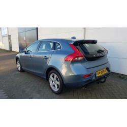 Volvo V40 2.0 D3 Momentum /Navi/Clima