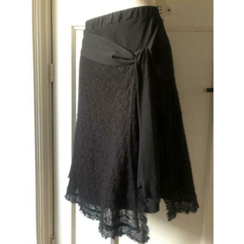 Zwarte Sandwich rok met ajour overslag mt M