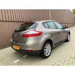 Renault Mégane 2.0 Dynamique Automaat Navi 91.000 2009