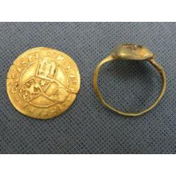 Middeleeuwen - Gouden ring - 14e eeuw bodemvondst