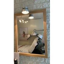 2 badkamer spiegels met verlichting luxe houten lijst