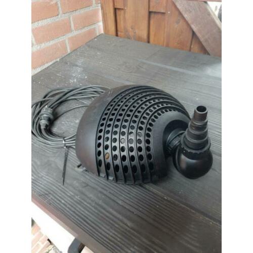 Pomp Oase Aquamax 3500 en Filter Biotec 10