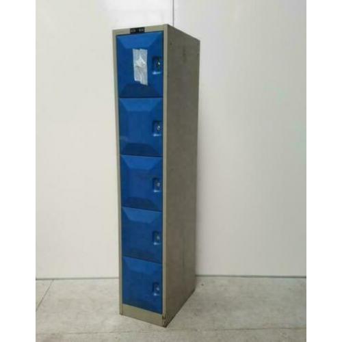 Partij stalen Sonesto lockerkasten lockers kluisjes kasten